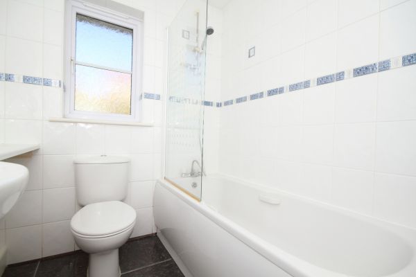Shower Window Replacement in Dade City